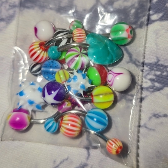 Random Multicolored Bellybutton Rings - Picture 2 of 3
